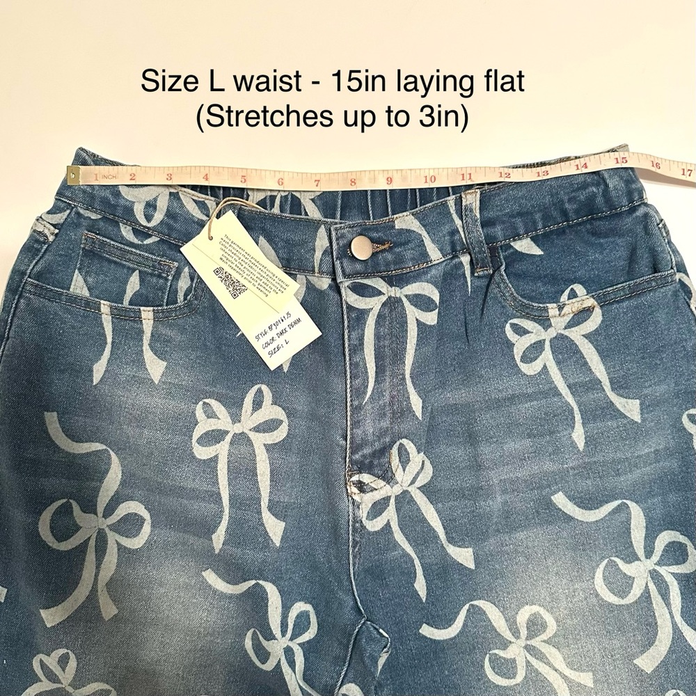 Blue Velvet Bow-Print Wide Leg Jeans - Picture 5 of 5
